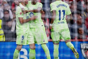 开云-出色发挥首场状态出色，西班牙队观众沸腾！，莱万多夫斯基重返赛场比赛高潮迭起的简单介绍